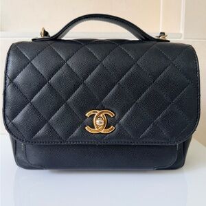 Chanel Black Business affinity Quilted Medium handbag with Gold hardware